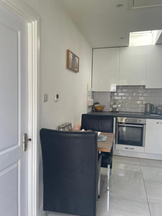 Dannifar Guest House Londres Extérieur photo